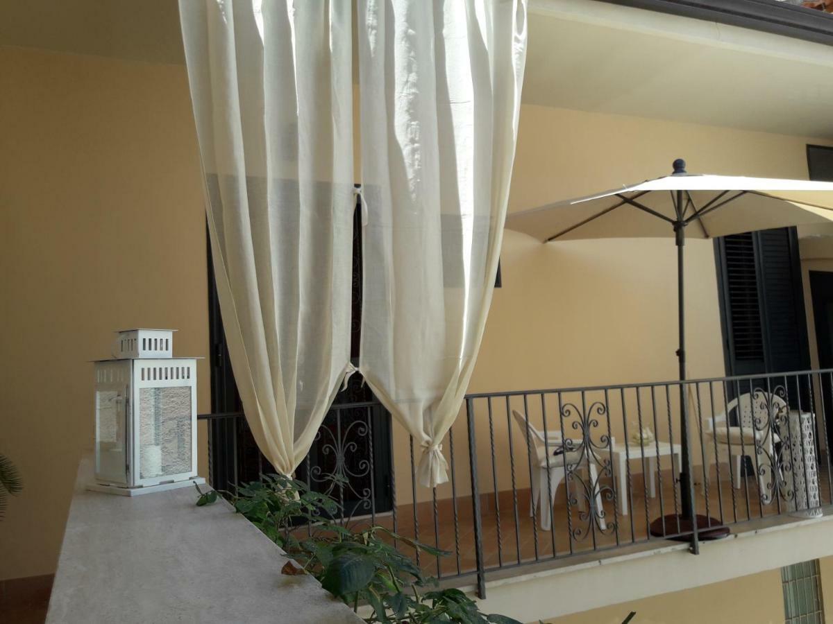 Residenza D'Epoca B&B Celeste Казерта Экстерьер фото